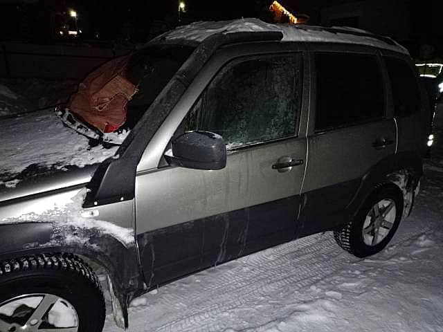 В Алатыре водитель «Нивы» переехал ногу школьнику и уехал.